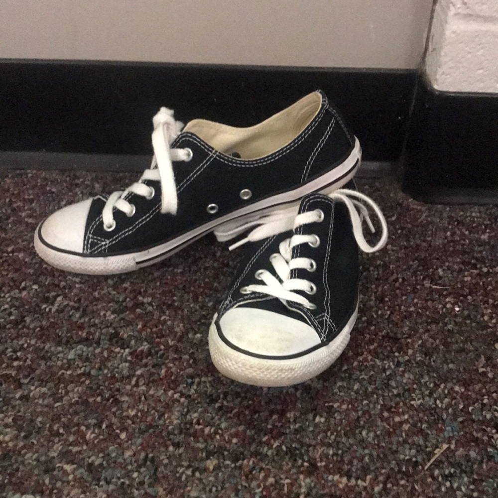 Black converse